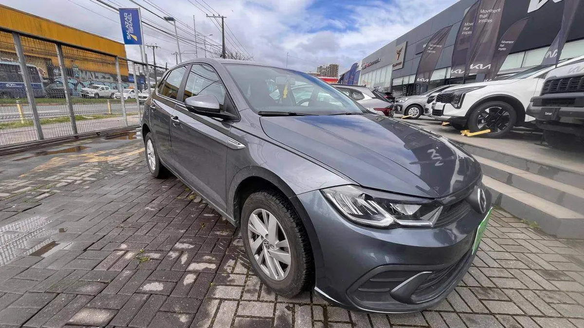 Volkswagen Polo 1.0 Comfortline 4x2 At6 5p año 2024