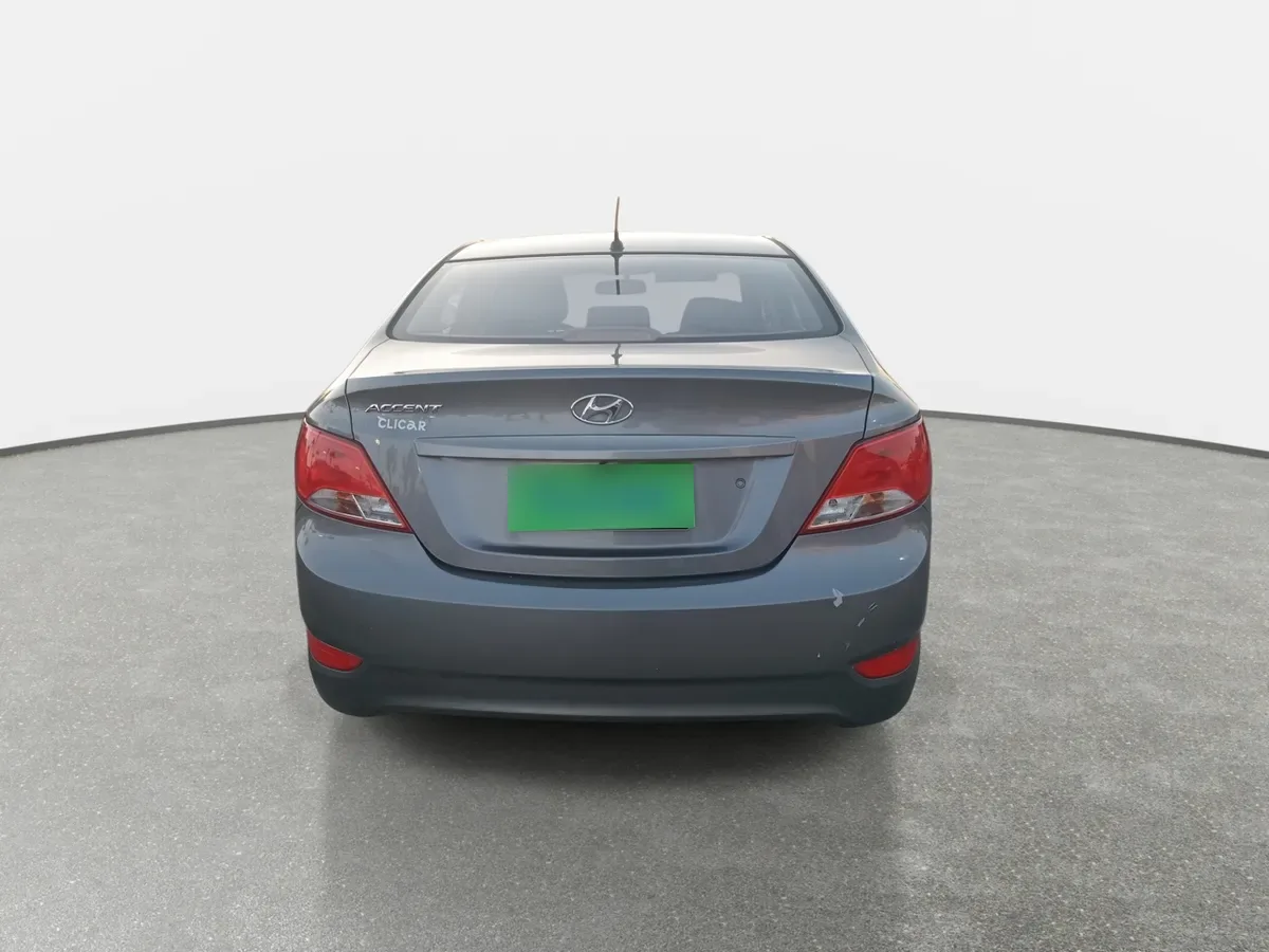 Hyundai Accent 1.4 Gl Rb 4x2 Sdn 2ab Ac Abs At 4p año 2016