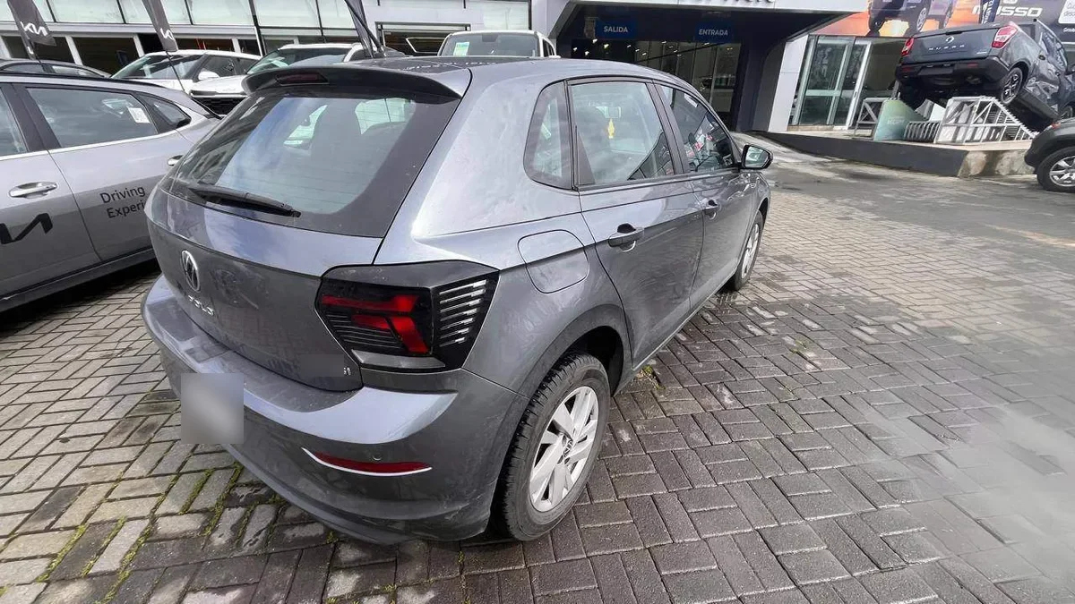 Volkswagen Polo 1.0 Comfortline 4x2 At6 5p año 2024