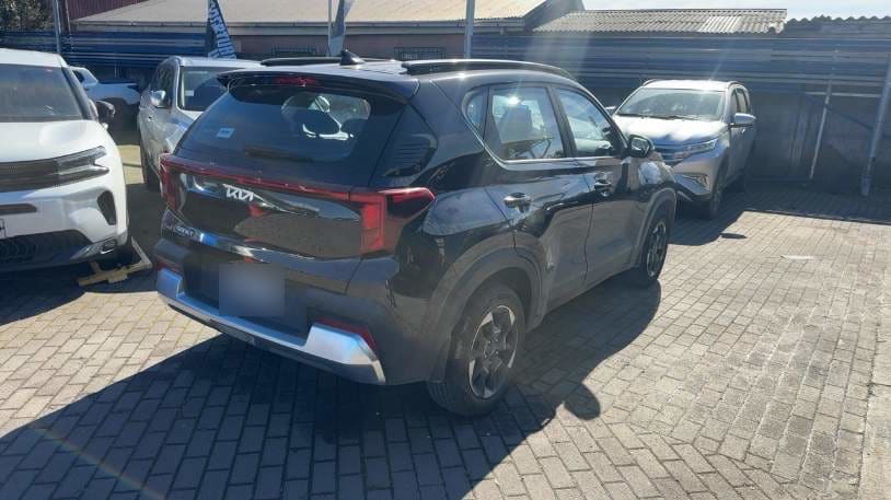 Kia Sonet 1.5 Ex 4x2 6mt 5p año 2024