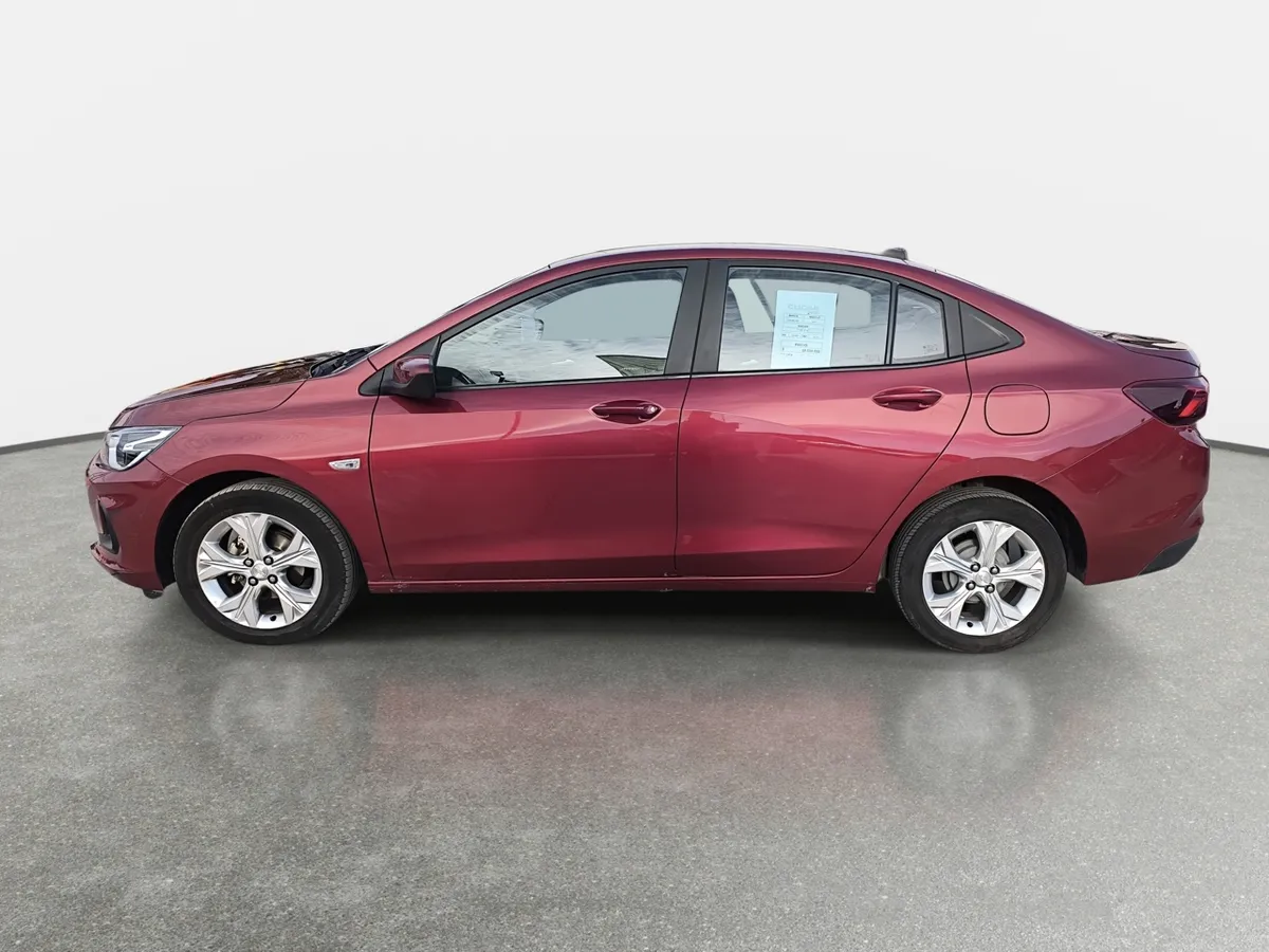 Chevrolet Onix 1.0t Ltz P2 4x2 Sdn Mt5 4p año 2024