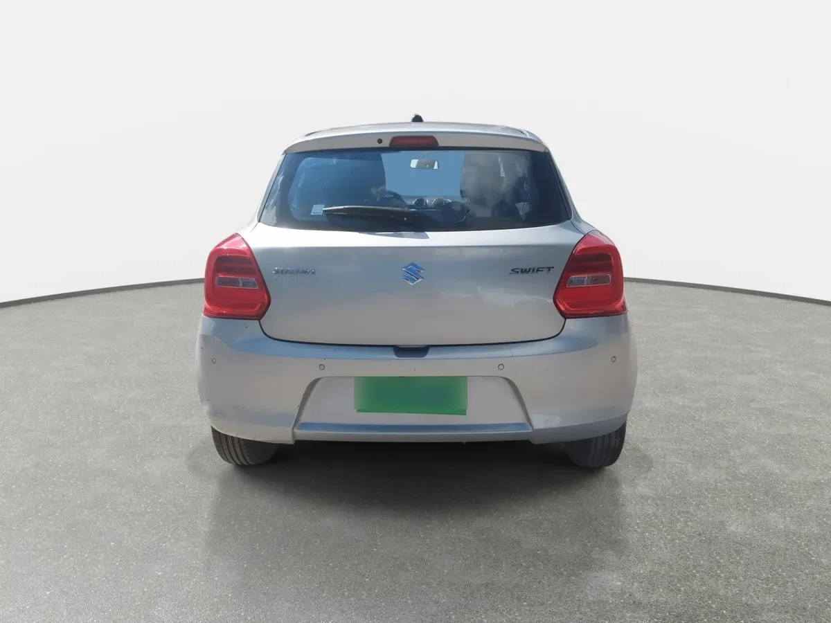 Suzuki Swift 1.2 Gl Sport 4x2 Hb Amt At 5p año 2023