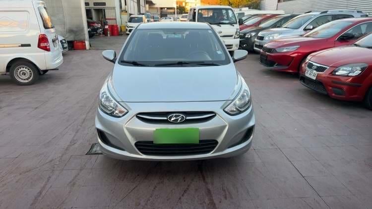 Hyundai Accent 1.4 Gl Rb 4x2 Sdn 2ab Ac Abs At 4p año 2016
