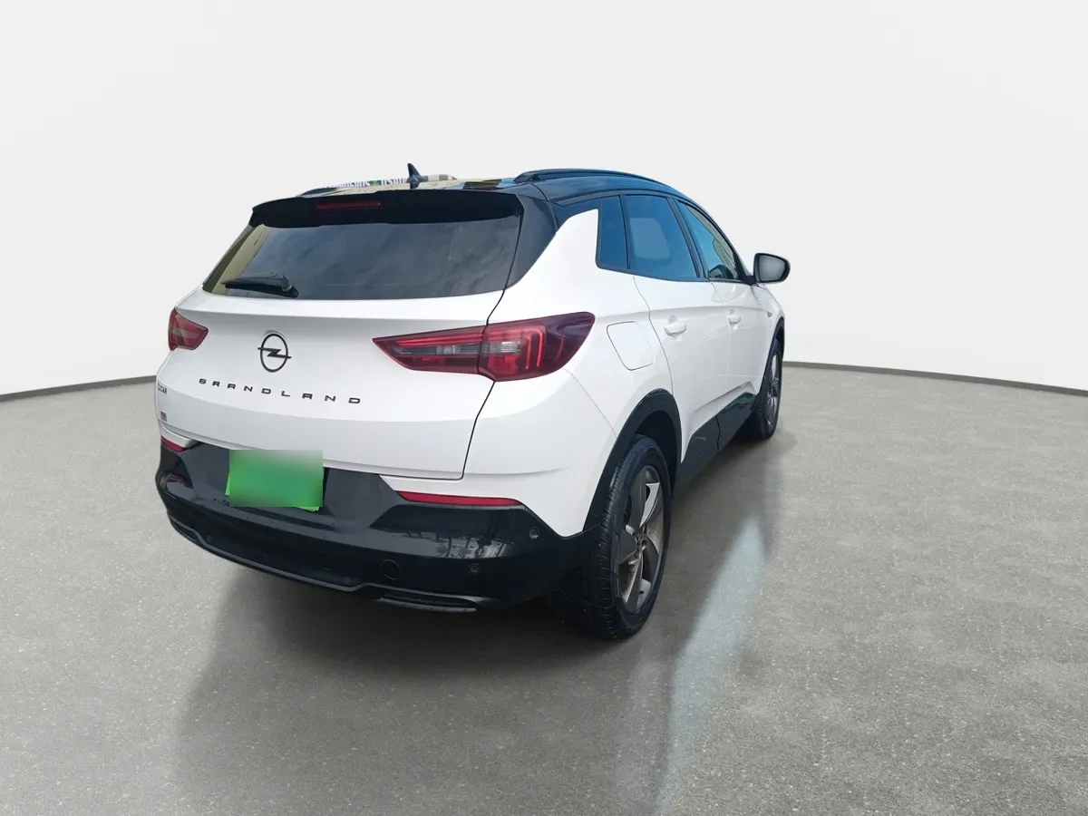 Opel Grandland 1.2t Gs Line 4x2 Mt 5p año 2024