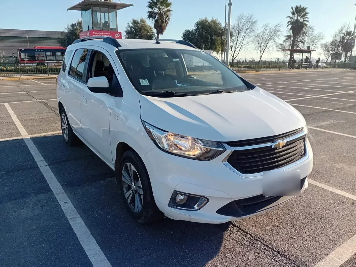 Chevrolet Spin 1.8 Premier 4x2 Mt 5p año 2023