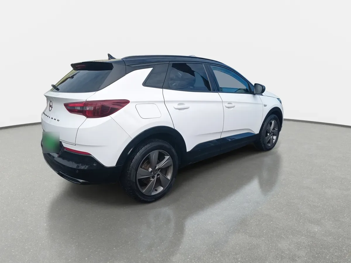 Opel Grandland 1.2t Gs Line 4x2 Mt 5p año 2024