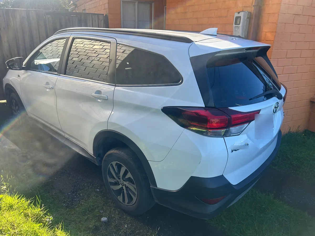 TOYOTA RUSH 1.5 Xei Mt año 2022