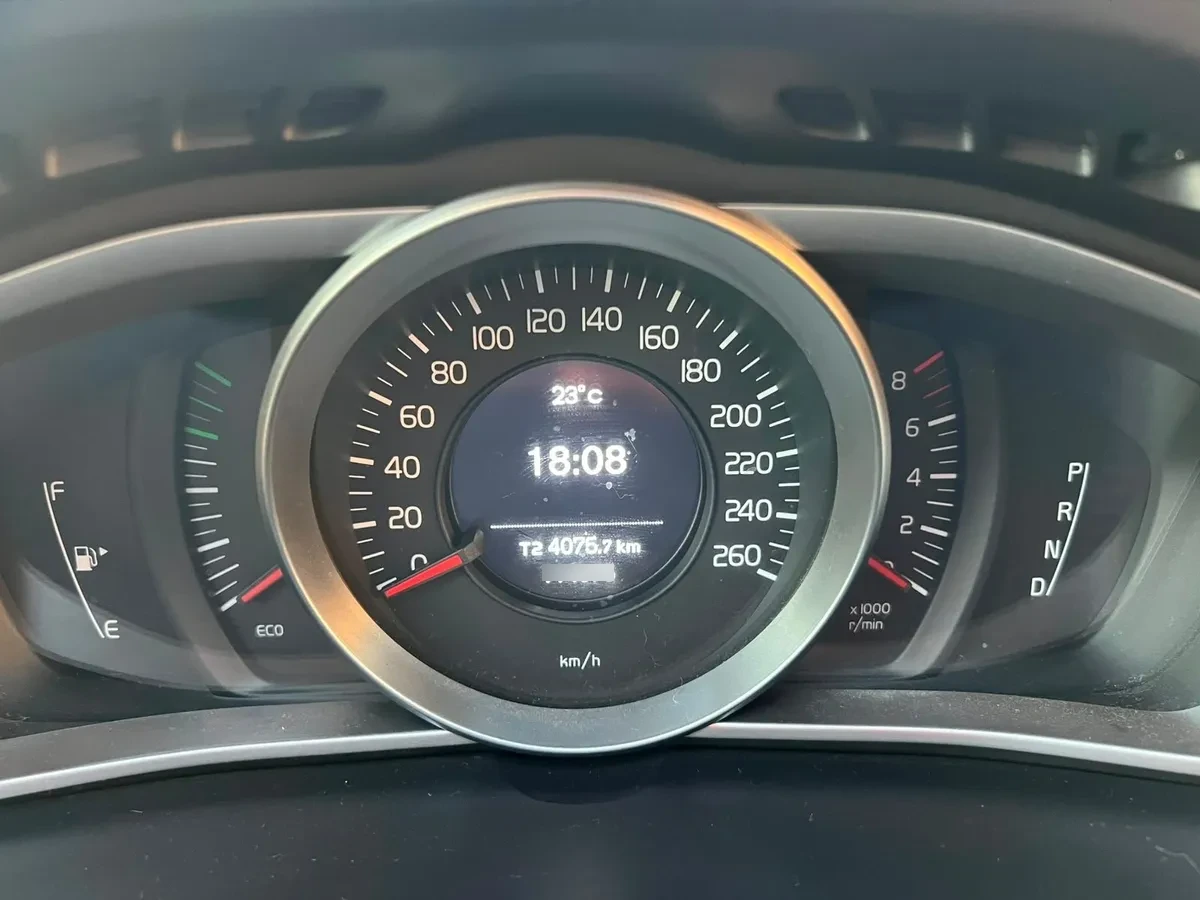 VOLVO V40 1.6 T4 Comfort At año 2014