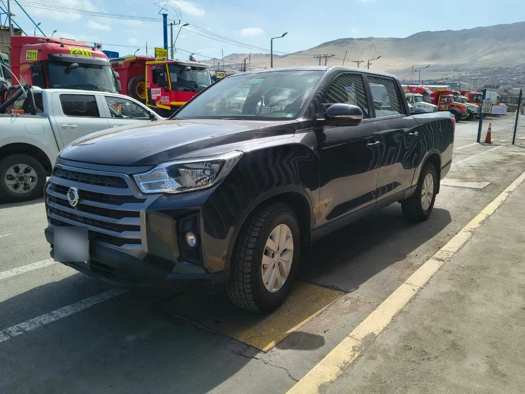 Ssangyong Grand Musso 2.2 4x2 Mt Full-Ql612 año 2023
