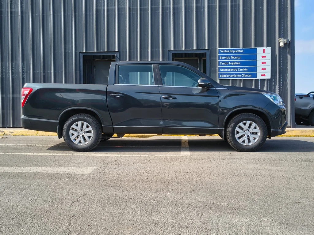 Ssangyong Grand Musso 2.2 4x2 Mt Full-Ql612 año 2023