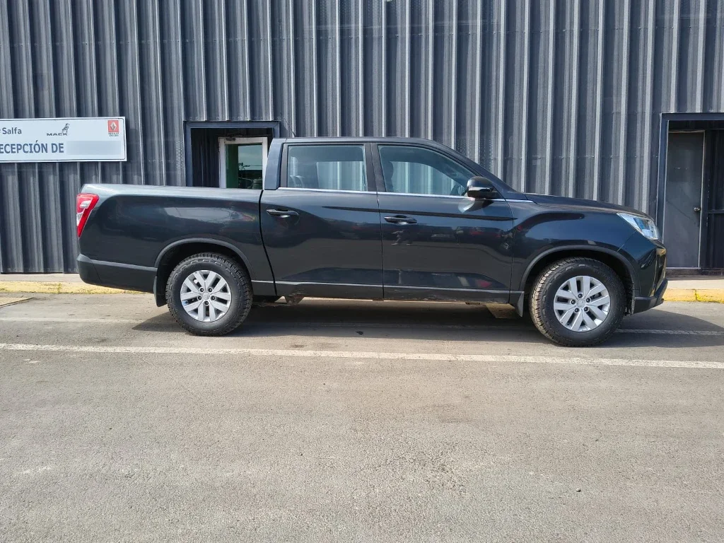 Ssangyong Grand Musso 2.2 4x2 Mt Full-Ql612 año 2023