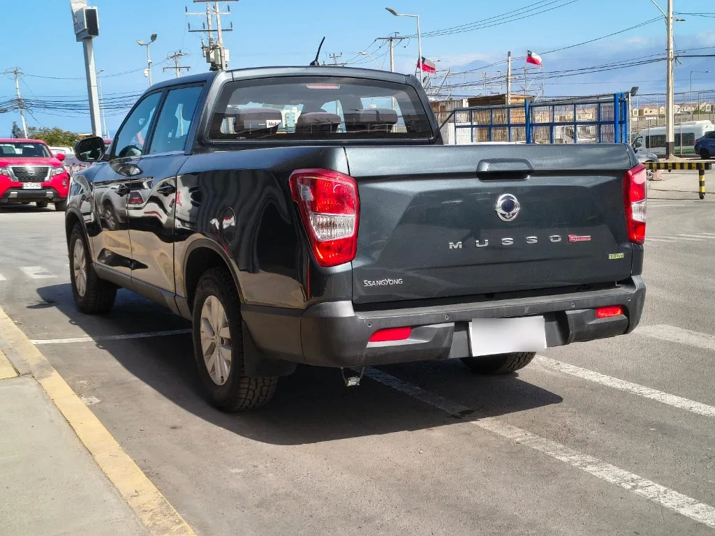 Ssangyong Grand Musso 2.2 4x2 Mt Full-Ql612 año 2023