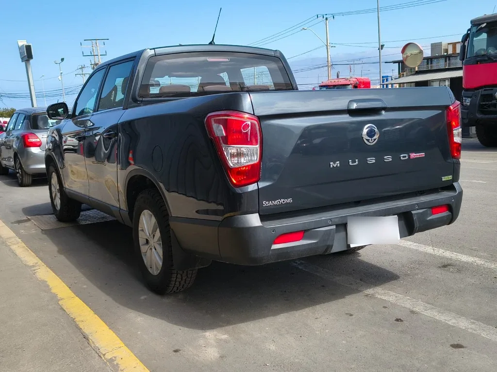 Ssangyong Grand Musso 2.2 4x2 Mt Full-Ql612 año 2023