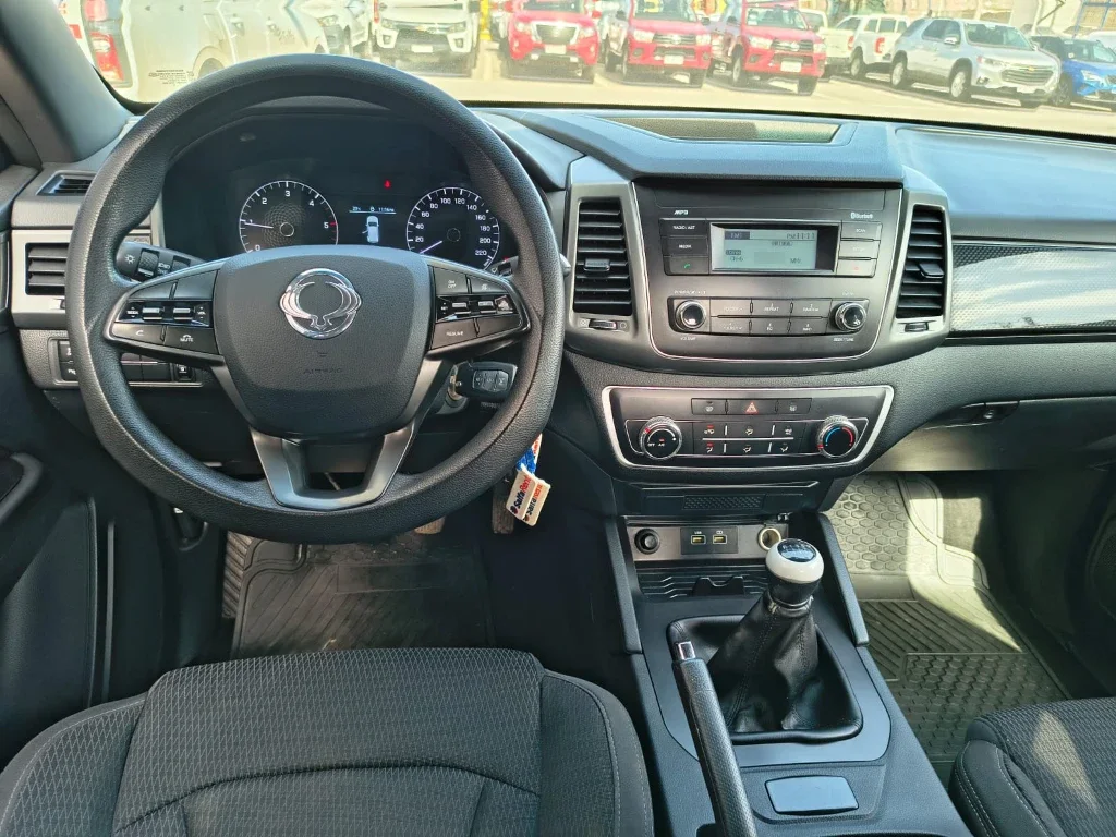 Ssangyong Grand Musso 2.2 4x2 Mt Full-Ql612 año 2023