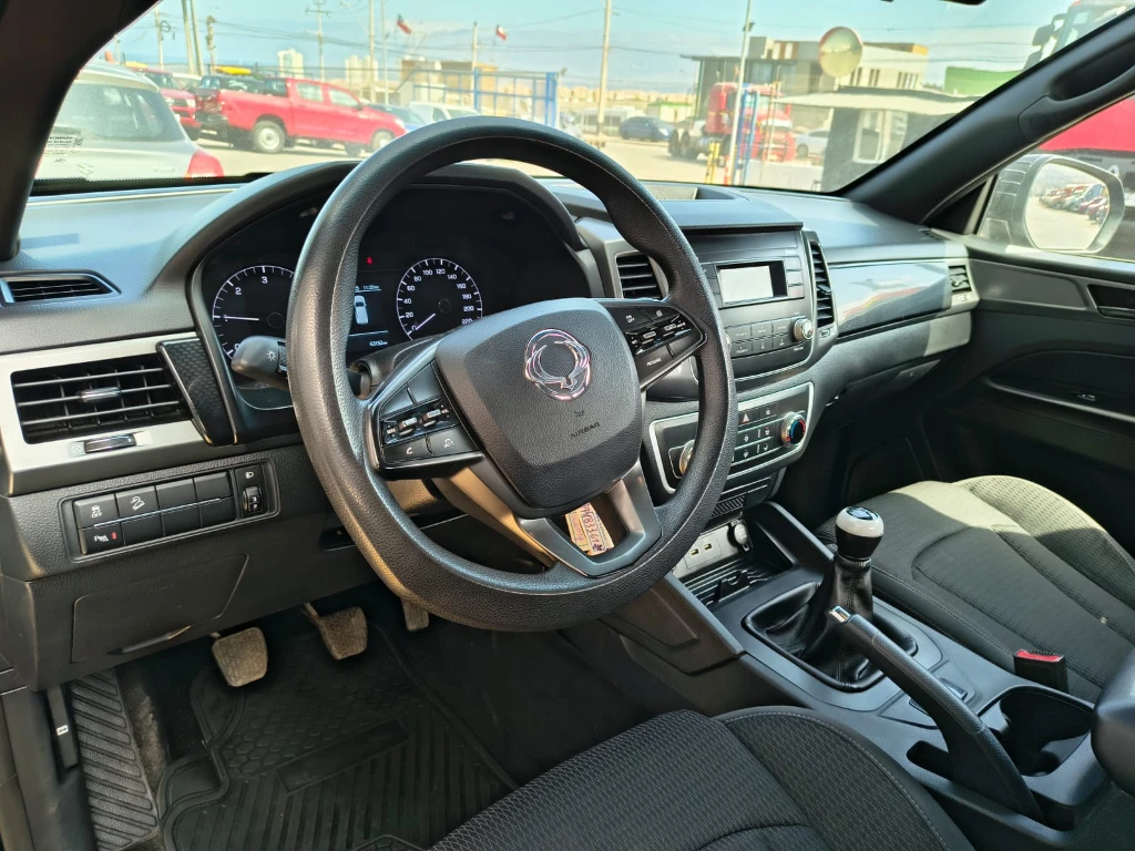 Ssangyong Grand Musso 2.2 4x2 Mt Full-Ql612 año 2023