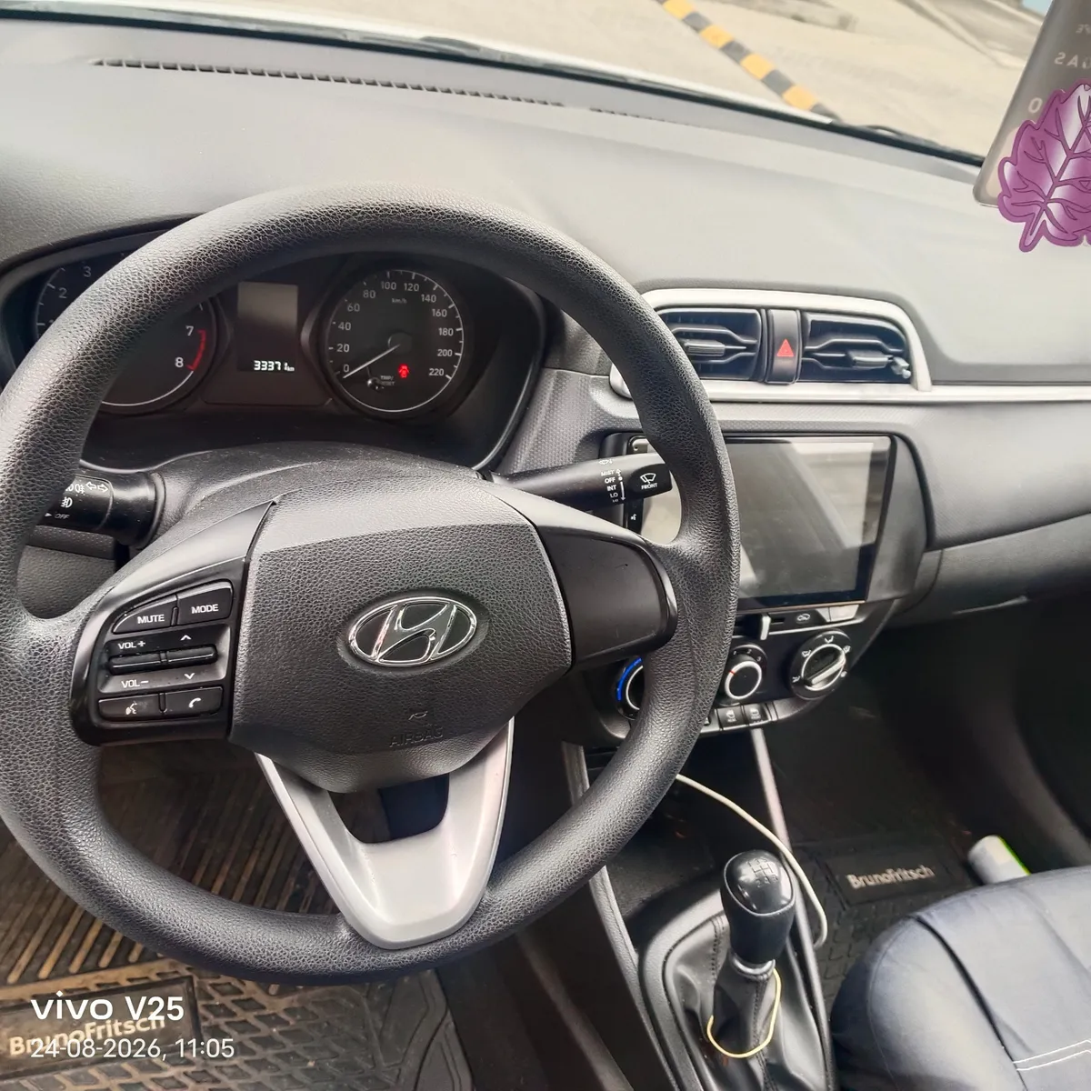 HYUNDAI VERNA 1.4 Cb Black Mt año 2022