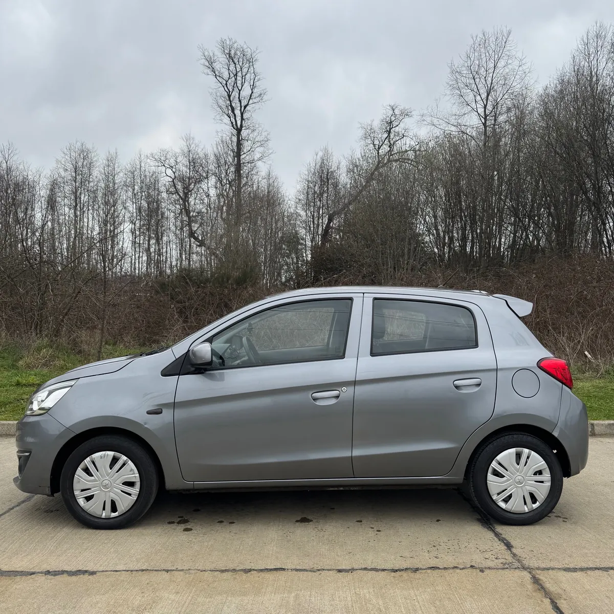 MITSUBISHI MIRAGE 1.2 Glx Mt año 2019
