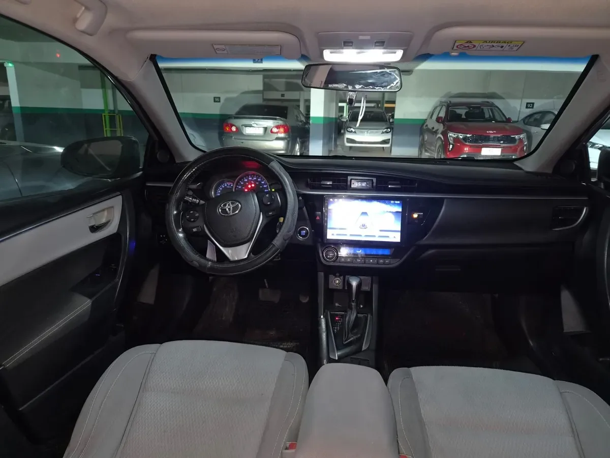TOYOTA COROLLA 1.8 Sdn Gli 172mg0 Mt año 2017