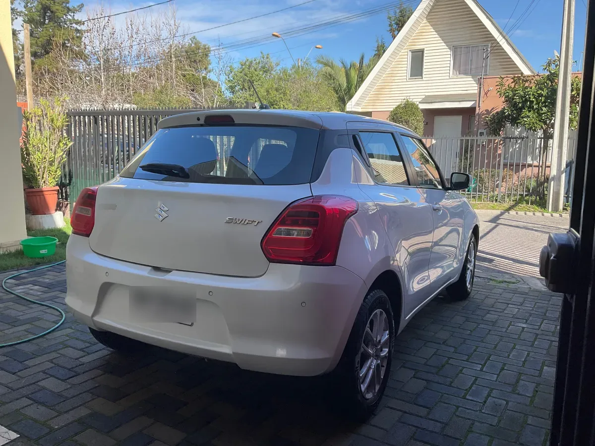 SUZUKI SWIFT 1.2 Gl Mt año 2022