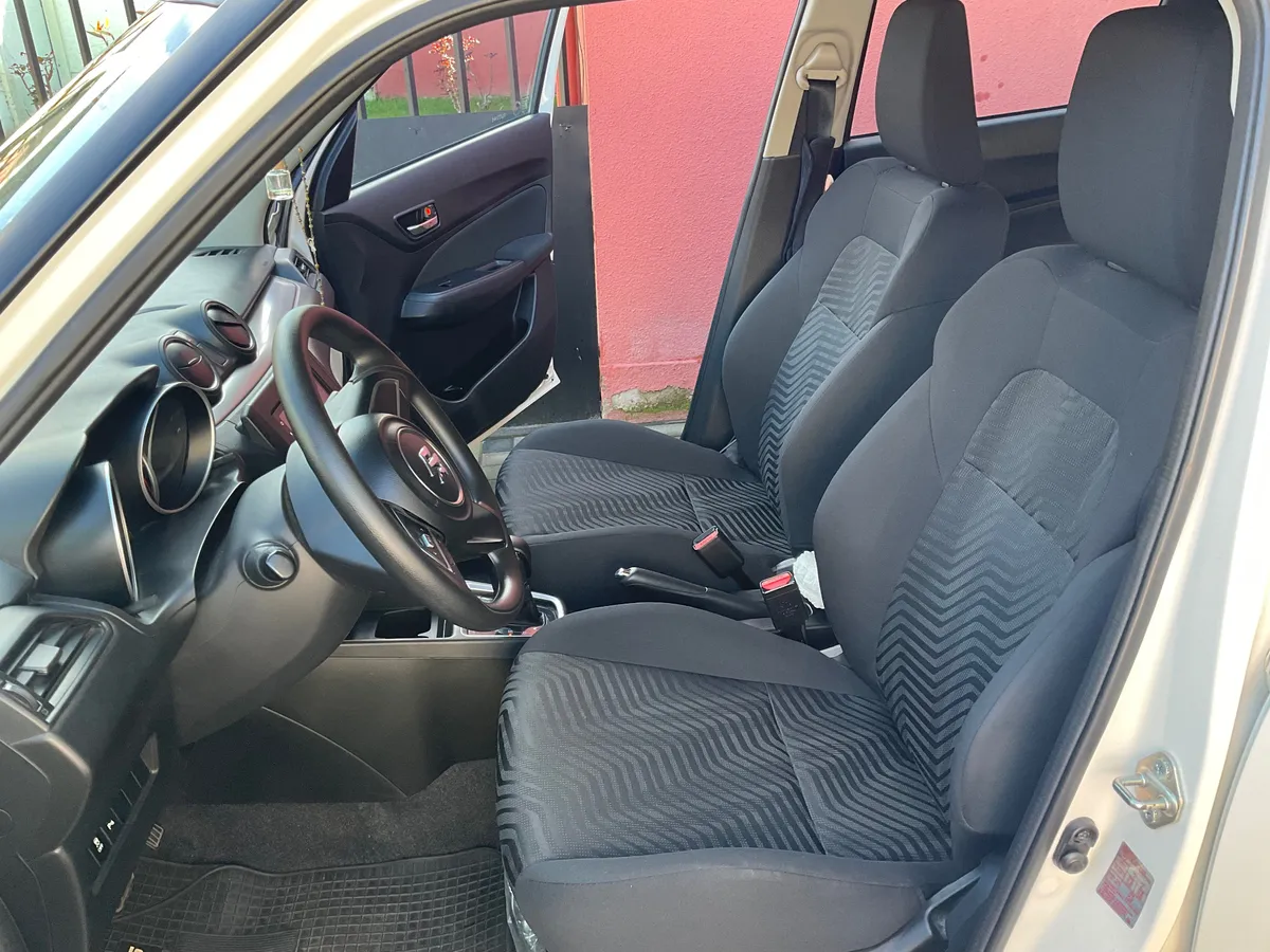 SUZUKI SWIFT 1.2 Gl Mt año 2022