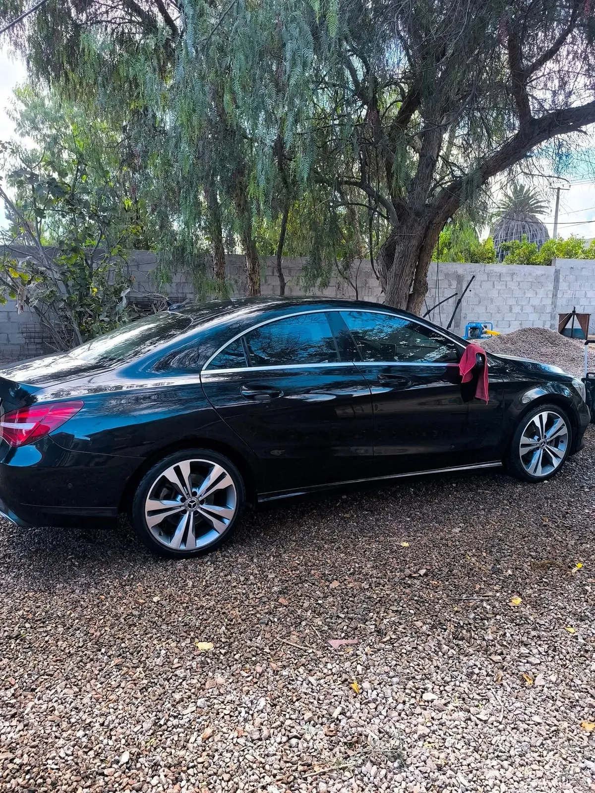 MERCEDES BENZ CLA180 1.6 At año 2019