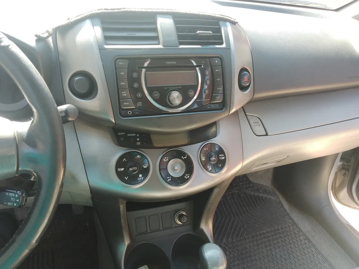 Toyota Rav4 2.5 Advantage Super Lujo 4x2 At año 2010