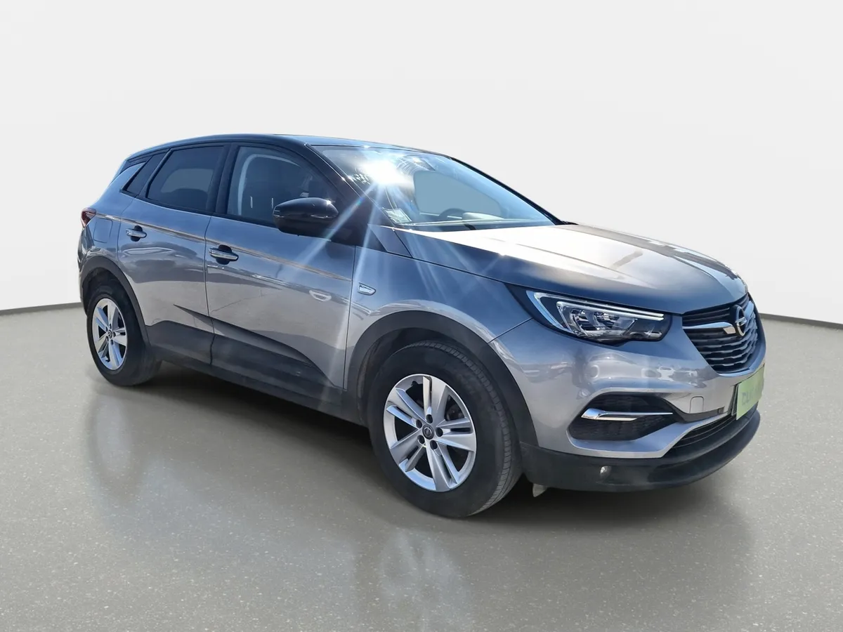 Opel Grandland 1.2t Gs Line 4x2 Mt 5p año 2022