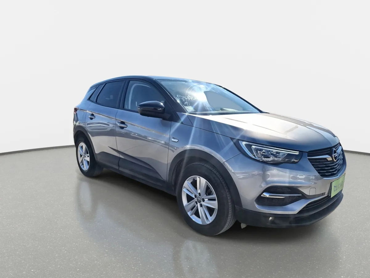 Opel Grandland 1.2t Gs Line 4x2 Mt 5p año 2022