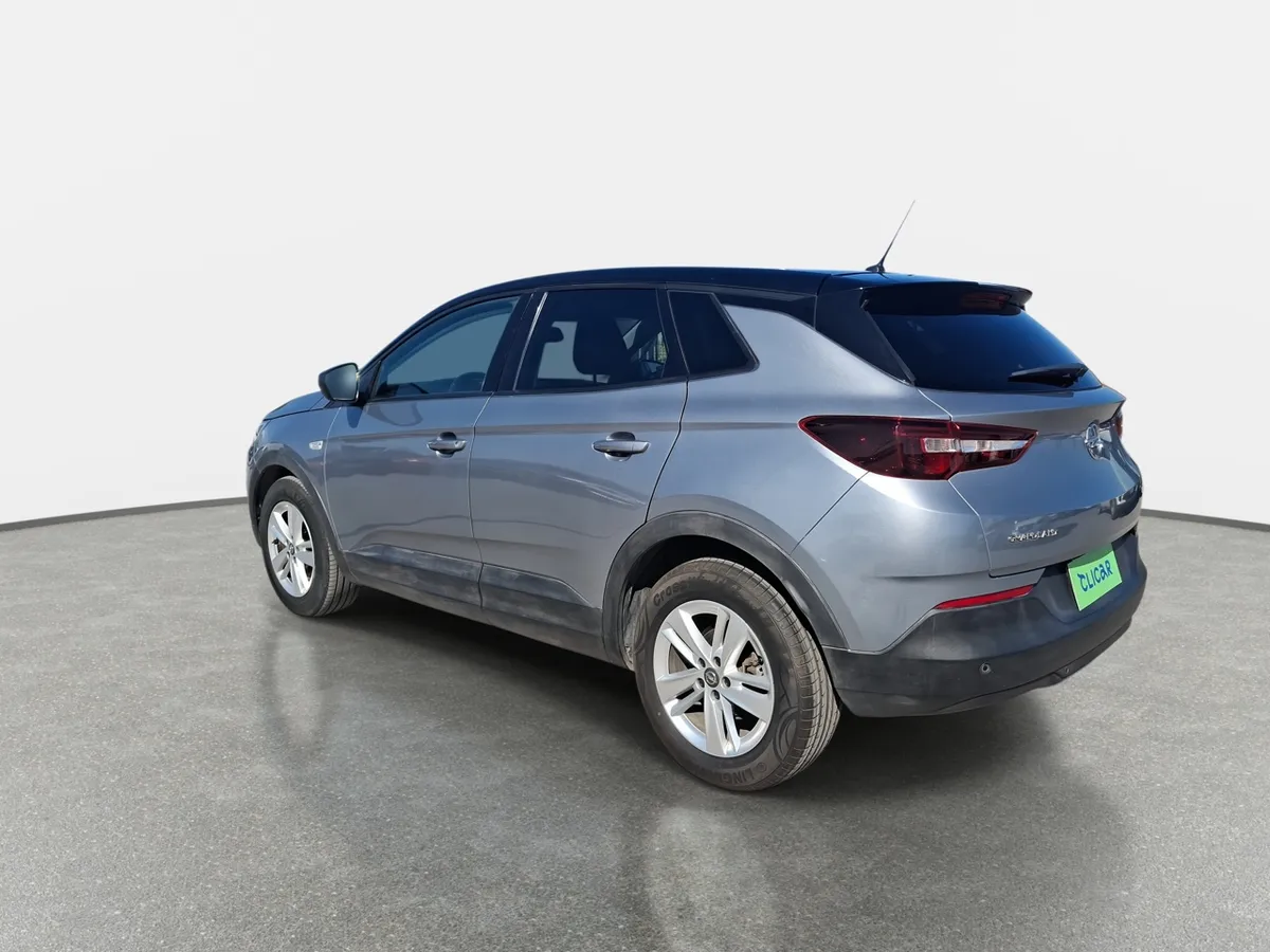 Opel Grandland 1.2t Gs Line 4x2 Mt 5p año 2022