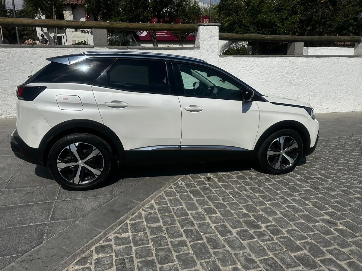 PEUGEOT 3008 1.5 Active Bluehdi 130hp At Diesel año 2020