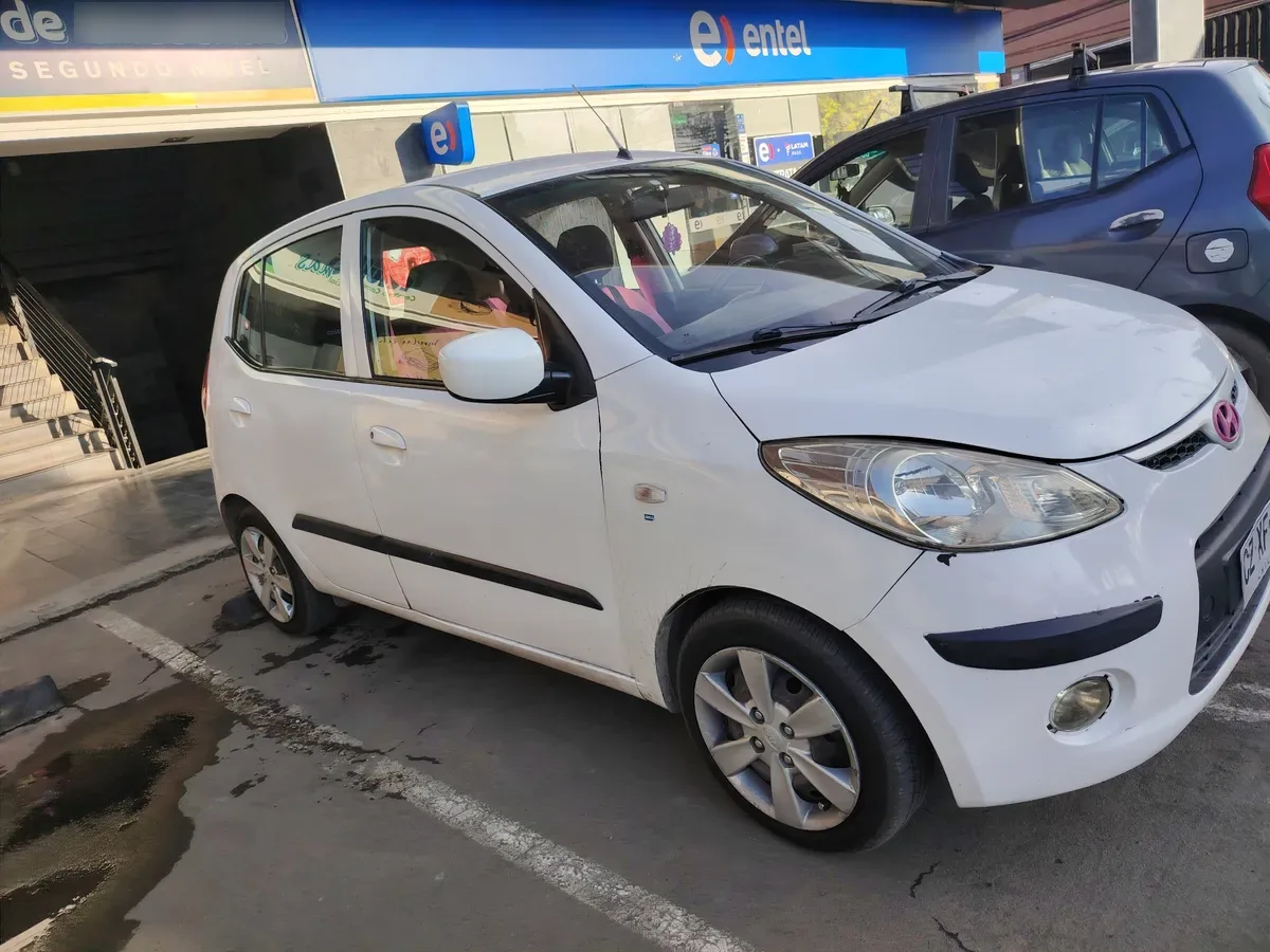 HYUNDAI I-10 1.1 Hb Mt Fl Gl año 2011