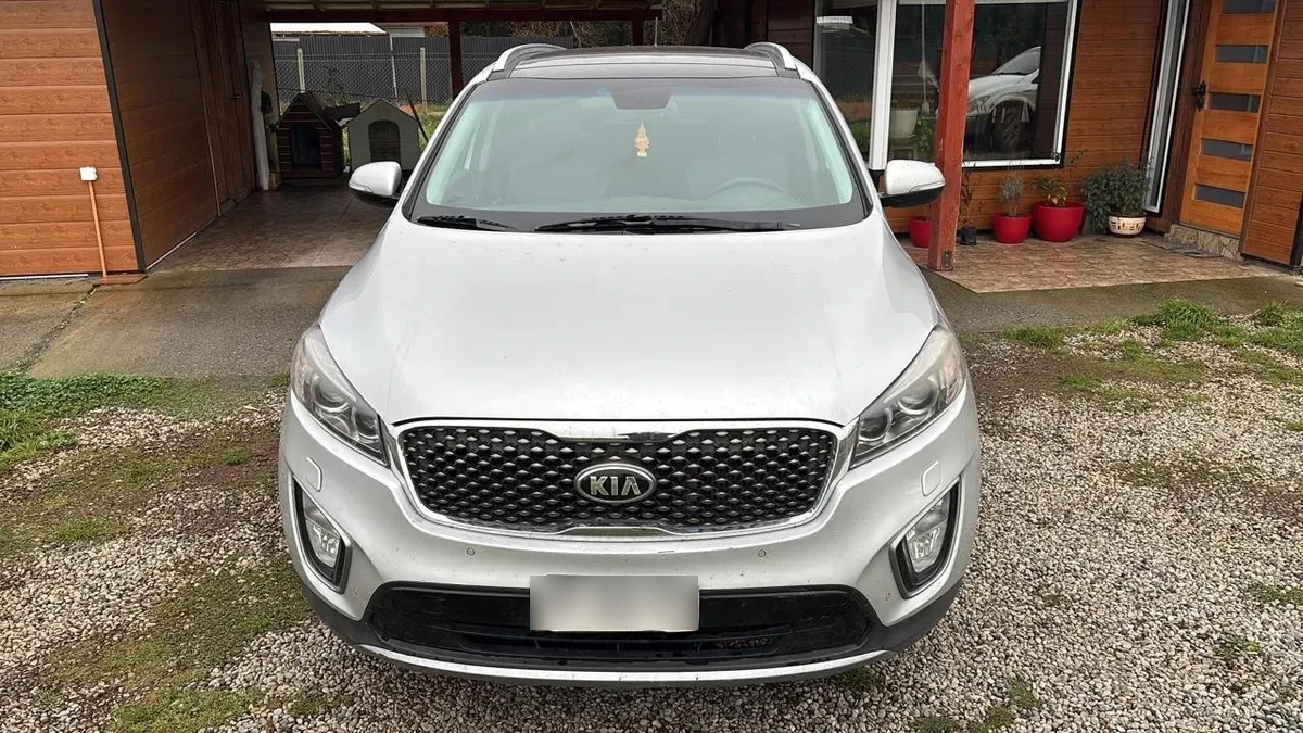 KIA MOTORS SORENTO 2.2 Ex Full At 4x4 Diesel año 2016