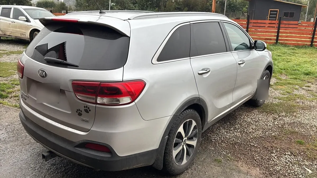 KIA MOTORS SORENTO 2.2 Ex Full At 4x4 Diesel año 2016