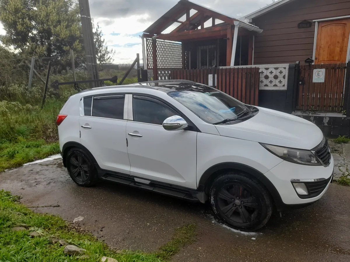 KIA MOTORS SPORTAGE 2.0 Lx Ac Dab Abs Mt 4x4 año 2013