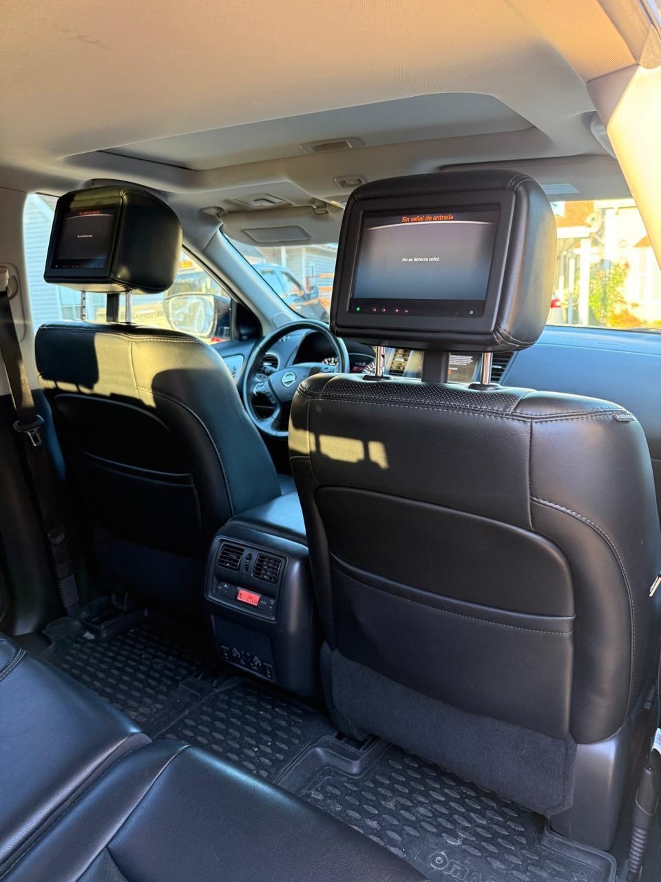 NISSAN PATHFINDER 3.5 At Exclusive Cvt 4x4 año 2017