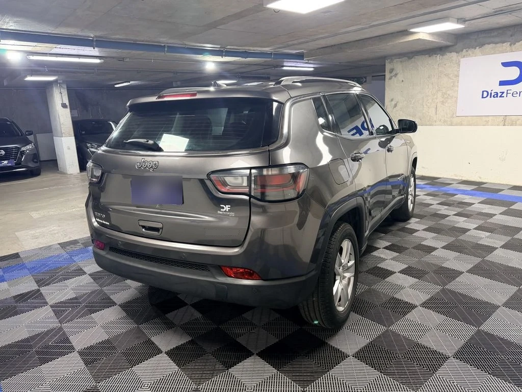 Jeep Compass Sport año 2023