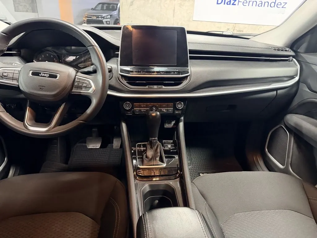 Jeep Compass Sport año 2023