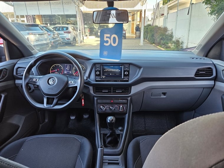 Volkswagen T-Cross Confortline Mt año 2021