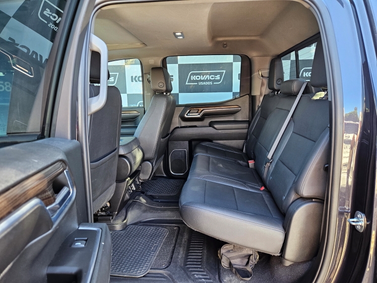 Chevrolet Silverado Silverado Cc Dcab 4x4 5.3 Aut año 2024