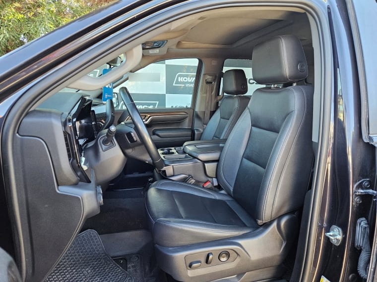 Chevrolet Silverado Silverado Cc Dcab 4x4 5.3 Aut año 2024