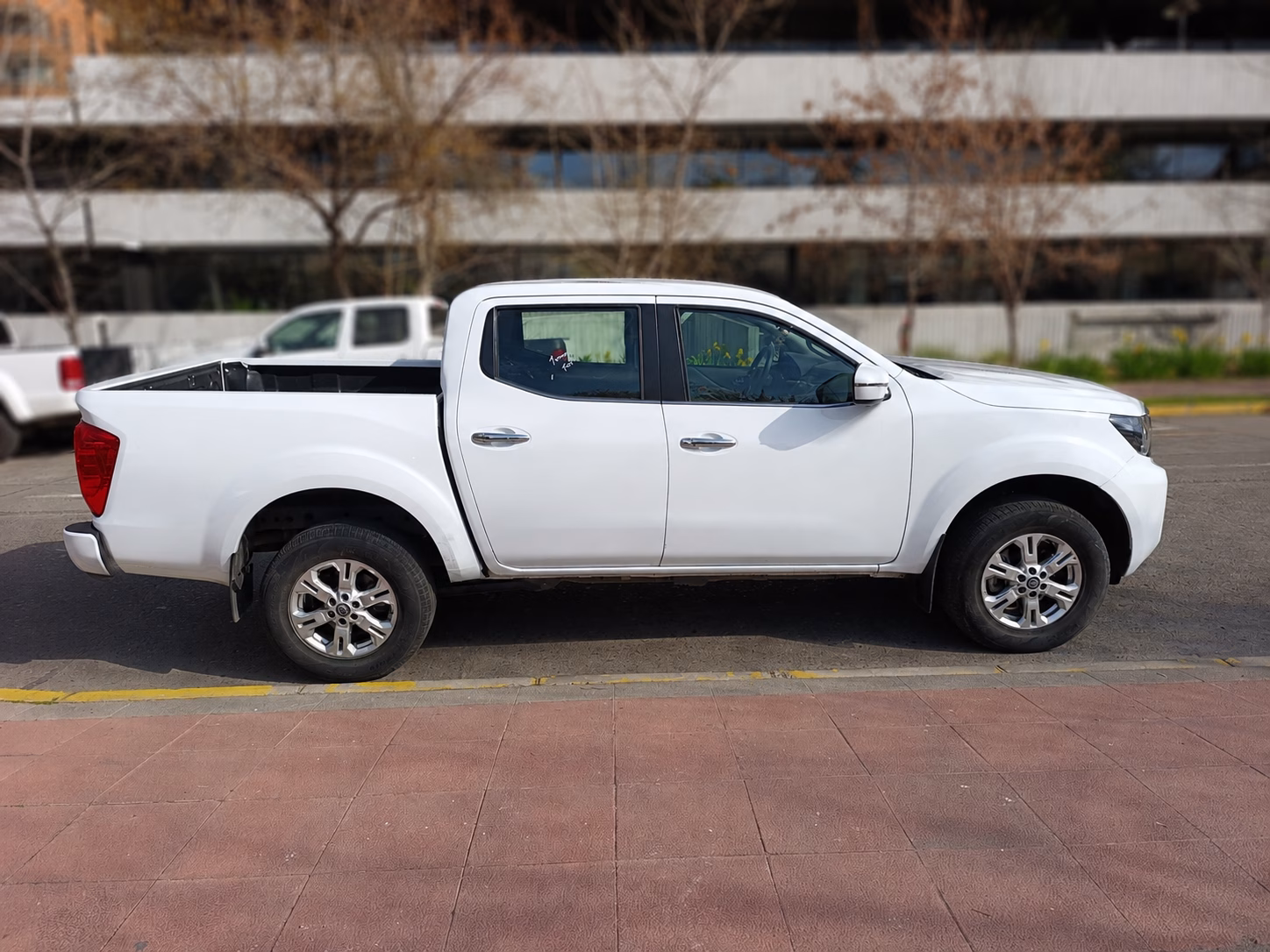Nissan Navara Xe 4x2 año 2024