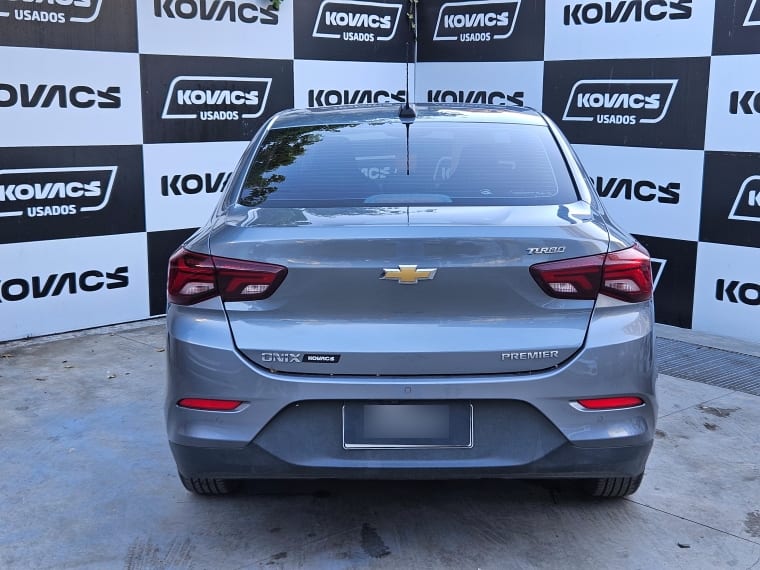 Chevrolet Onix 1.0 Premier At año 2022