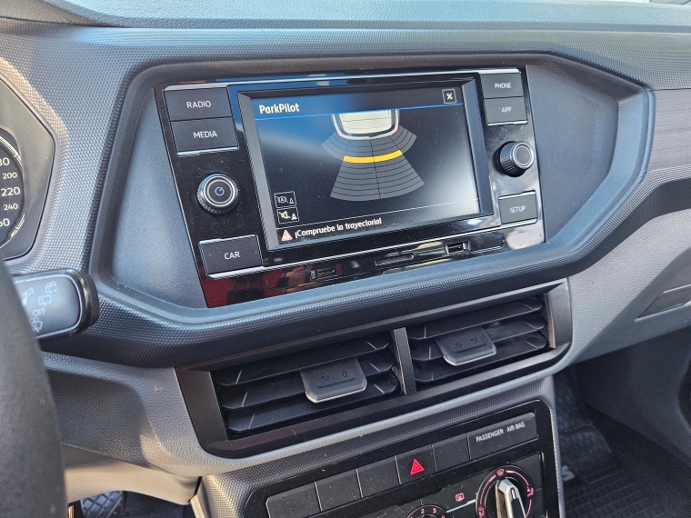 Volkswagen T-Cross Confortline Mt año 2021