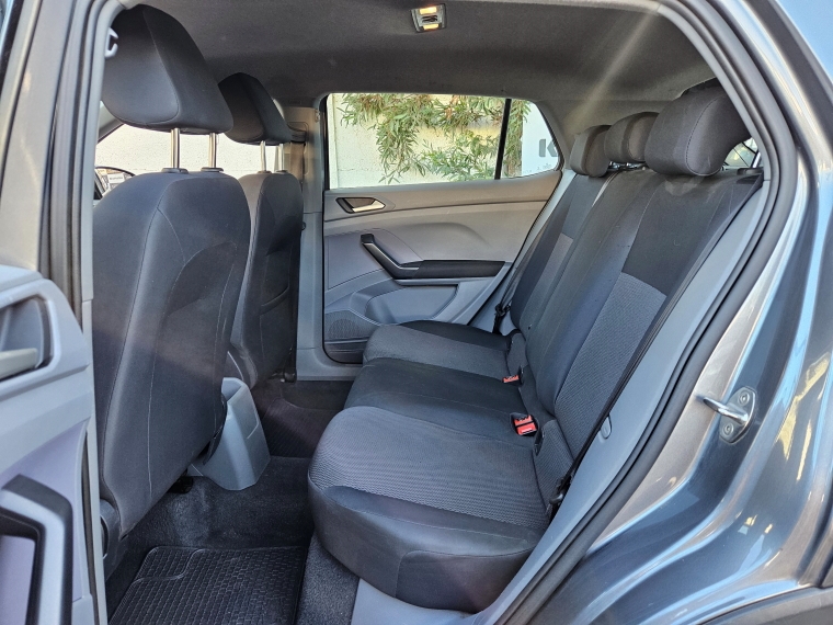 Volkswagen T-Cross Confortline Mt año 2021