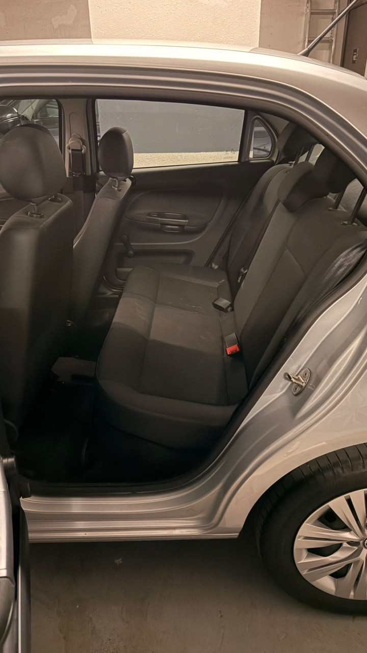 VOLKSWAGEN VOYAGE 1.6 Highline Mt año 2022