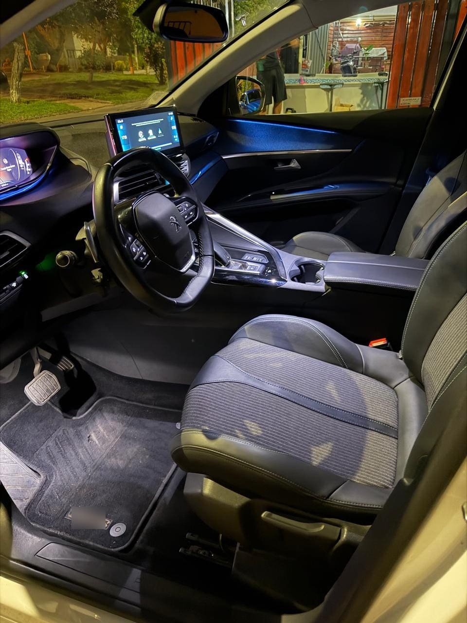 PEUGEOT 3008 1.6 Allure Pack Thp 165 At año 2022