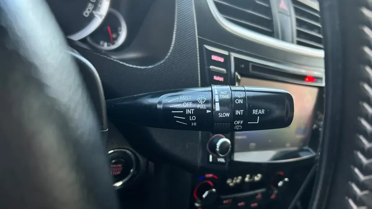 Suzuki Swift Glx 1.2 Mt año 2017