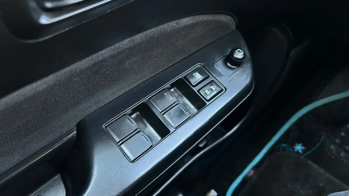 Suzuki Swift Glx 1.2 Mt año 2017
