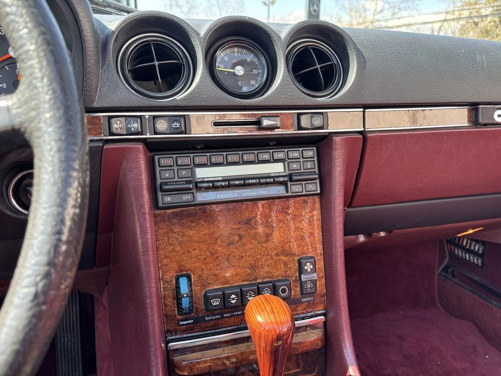 Mercedes-Benz Sl 380 Cabriolet año 1985