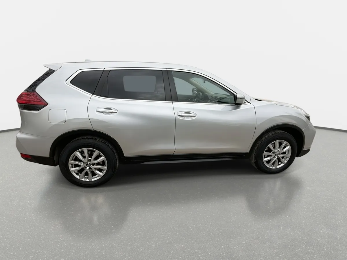 Nissan X-Trail 2.5 Sense Mc 4x2 2row Cvt At 5p año 2022